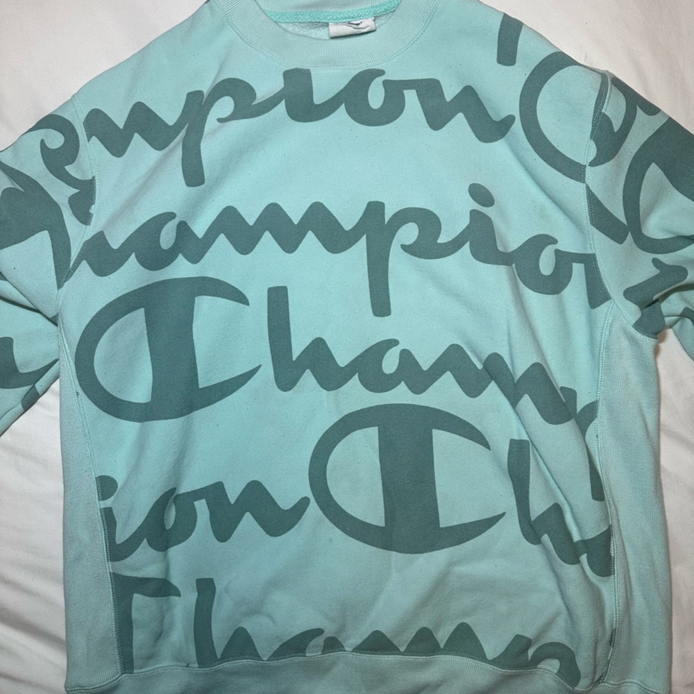 Men’s XL Champion Crewneck Sweater